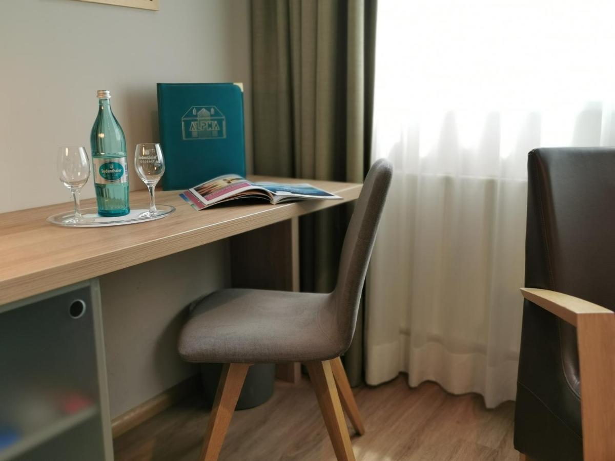 Hotel Alpha Нюрнберг Экстерьер фото